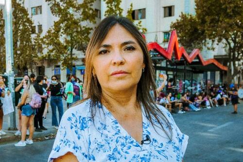 Alejandra Matus aborda la crisis grave de La Red: "No es que la línea editorial la hundió"