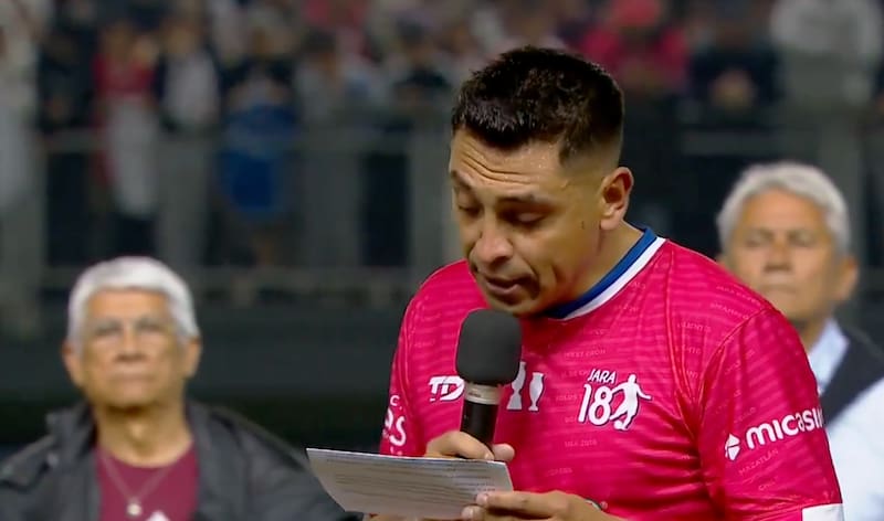 Gonzalo Jara se despidió del fútbol con potentes palabras: agradeció a excompañeros que nunca abandonaron a La Roja.