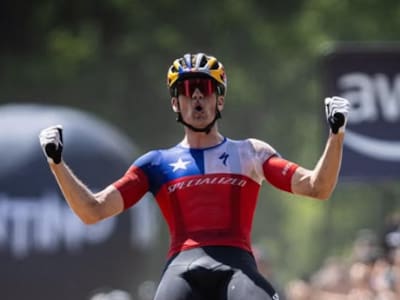 “¡Viva Chile!“: La genial reacción de Martín Vidaurre tras ganar Campeonato del Mundo