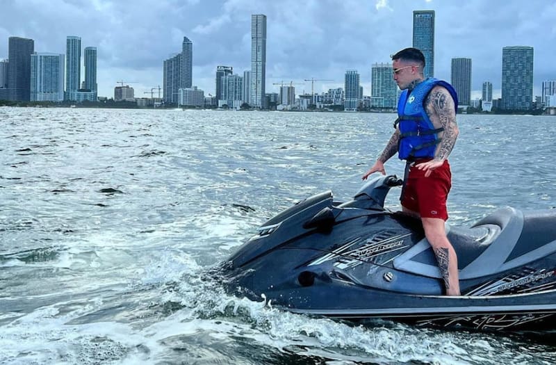 El ahora exfutbolista Diego González en Estados Unidos.