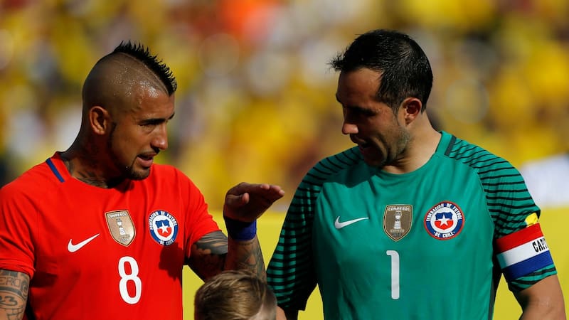 ¿Fin a la polémica? La verdad tras el supuesto veto de Arturo Vidal a Claudio Bravo en Colo Colo