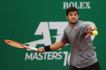 Cristian Garín quedó libre en la primera ronda del ATP 250 de Estoril y debutará en octavos de final