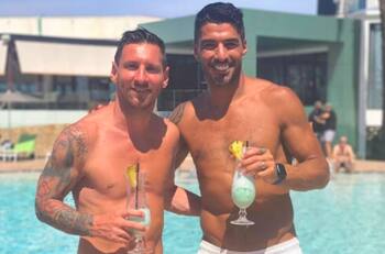 Lionel Messi y Luis Suárez comparten parte de sus espectaculares vacaciones juntos en Ibiza