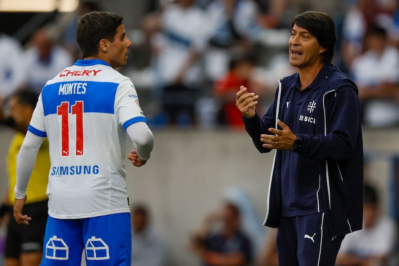 El entrenador de la UC. Foto: Agencia Aton.