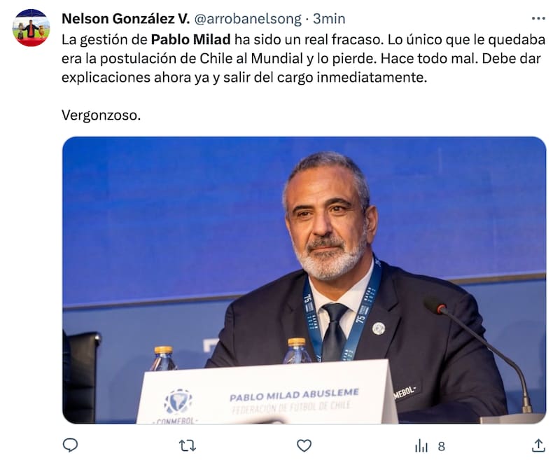 Hinchas de La Roja lapidan a Pablo Milad, presidente de la ANFP.