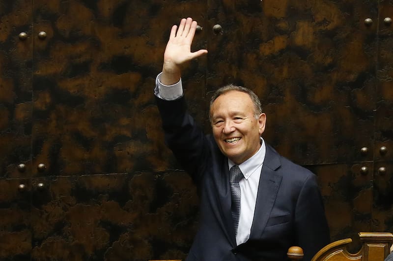 Inició su vida política en 1970.