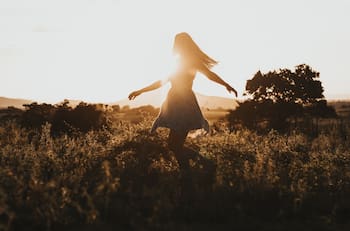 ¿A que edad nos volvemos felices?: Estudio de la Universidad de Harvard tiene la respuesta