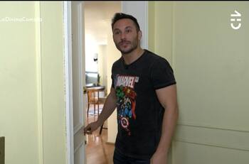 “La gente piensa que somos pareja”: Francesco Gazzella muestra el departamento en el que vive con un querido amigo