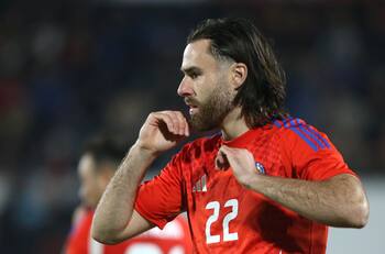 Liquidan a Ben Brereton en La Roja: “Es simpático, pero entonces mejor que vaya a un reality”