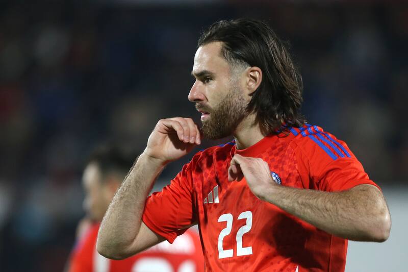 El jugador de Chile, Ben Brereton, durante el partido amistoso contra Paraguay.