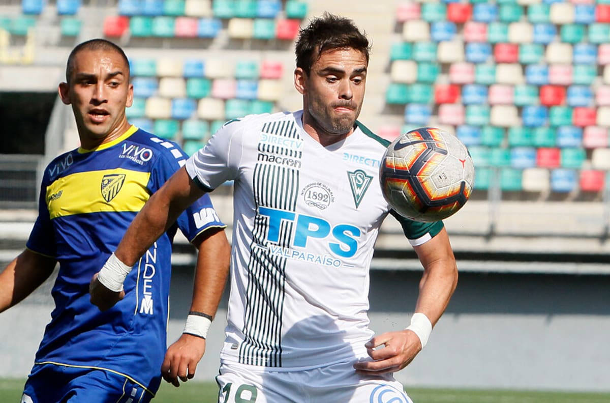 Ezequiel Luna renovó con Santiago Wanderers para este 2020