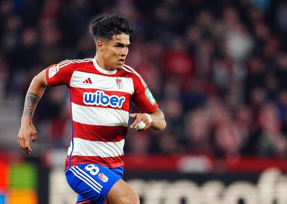 El uruguayo dejó Granada para firmar por el Gremio. Créditos: @matiiarezoo.