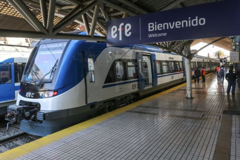 EFE definirá extensión horaria para abarcar la demanda de pasajeros.