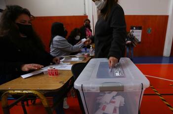 Comparativa: Los resultados del Apruebo y el Rechazo en el Plebiscito de Entrada y el Plebiscito de Salida