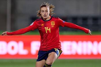 VIDEO | Alexia Putellas entra al "Club de los 100" con la Selección de España y lo celebra con un gol a Italia