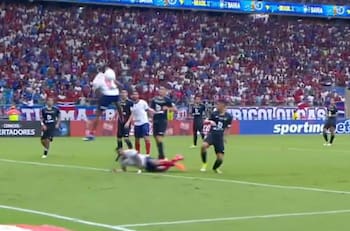 VIDEO | ¡No lo podían creer! El polémico penal que le cobraron a O’Higgins ante Bahía en Copa Libertadores