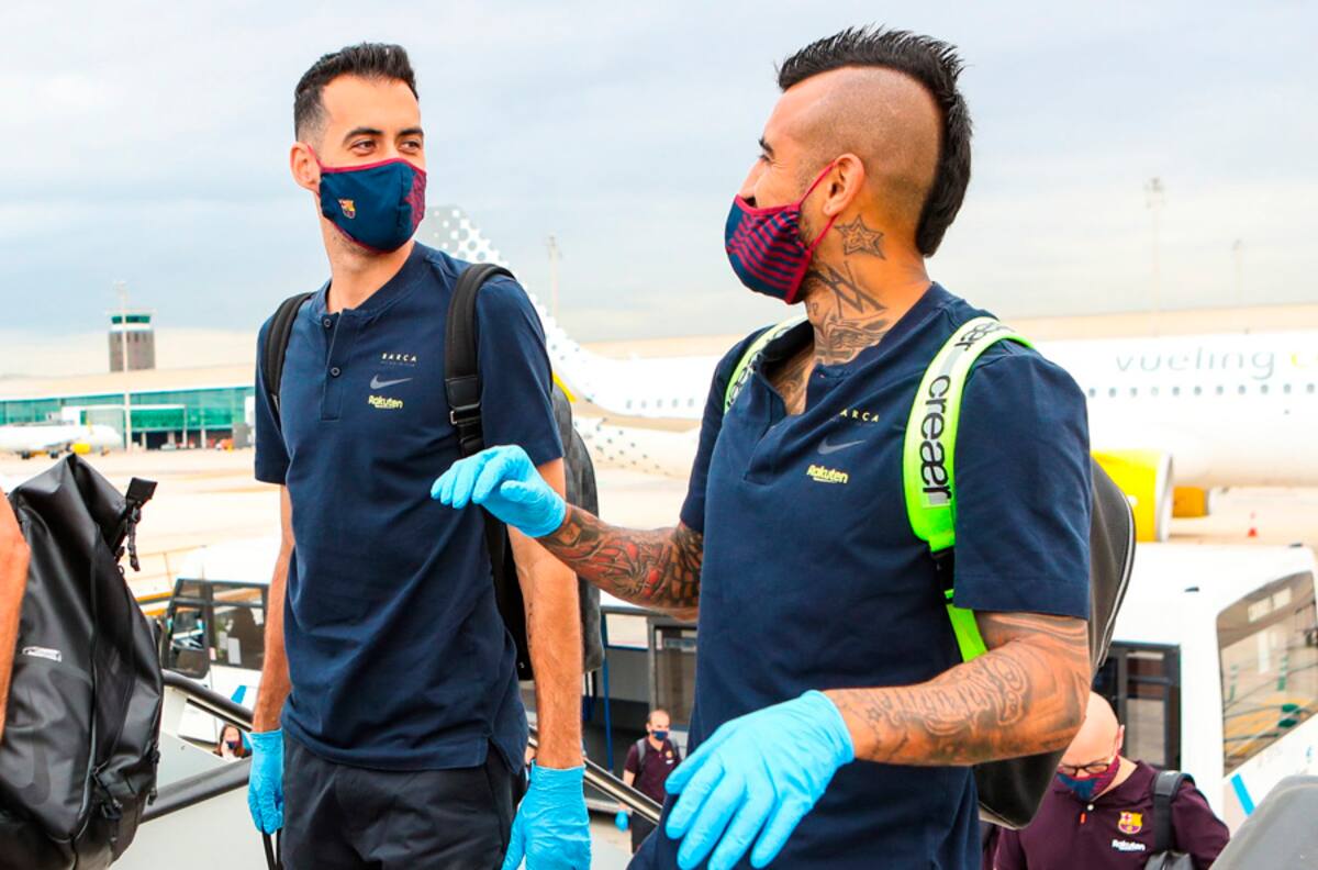 Así fue el viaje de Arturo Vidal y el plantel de Barcelona a Sevilla