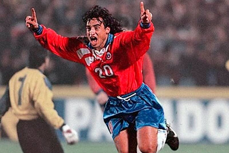 Fabián Estay disputó 69 partidos con la Selección Chilena entre 1990 y 2001.