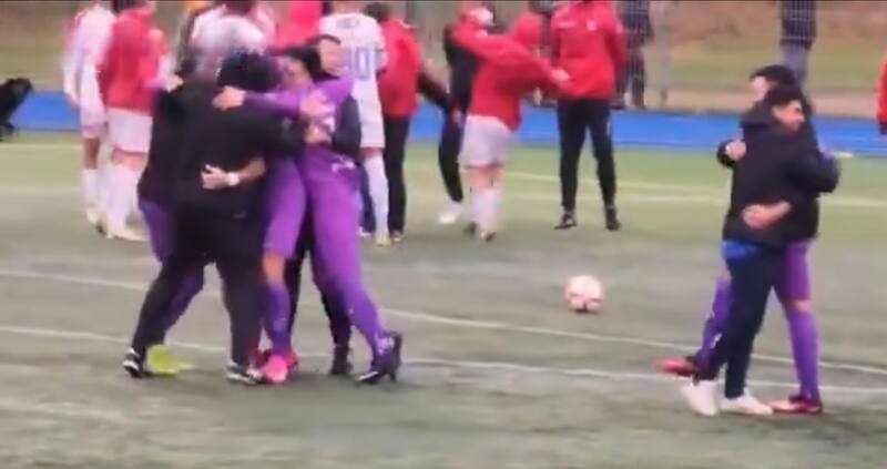 Hinchas de Calera increparon y agredieron a sus jugadores tras la eliminación de Copa Chile.