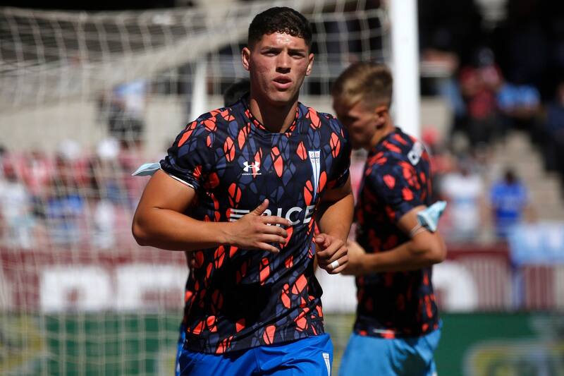 Cristóbal Finch en la Universidad Católica. Aton.