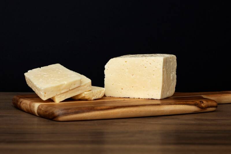 ¿Cómo guardar mis quesos para que duren más?