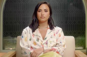 Demi Lovato confesó que su frustrado matrimonio la llevó a "darme cuenta de lo queer que soy"