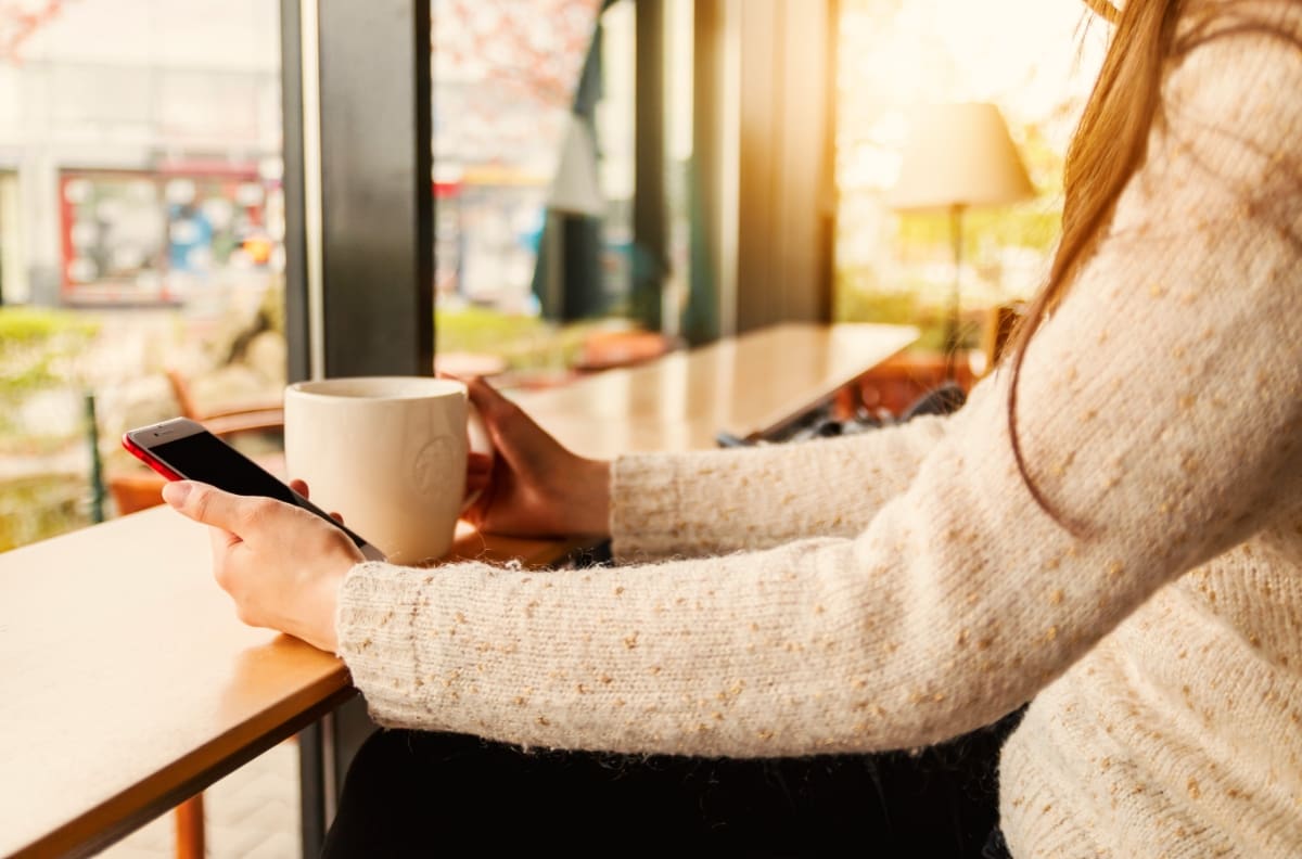 Test de personalidad: Descubre lo que dice de ti la forma en la que agarras una taza, parte I