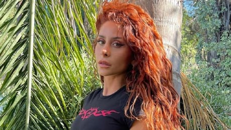 Con una melena salvaje: Cami Gallardo sorprende con nuevo cambio de look