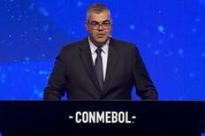 Tras las semifinales de Libertadores y Sudamericana: Conmebol despide a importante director