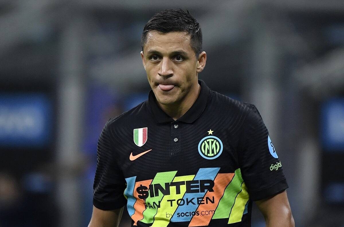 Lesión de Joaquín Correa podría devolverle la titularidad a Alexis Sánchez en el Inter