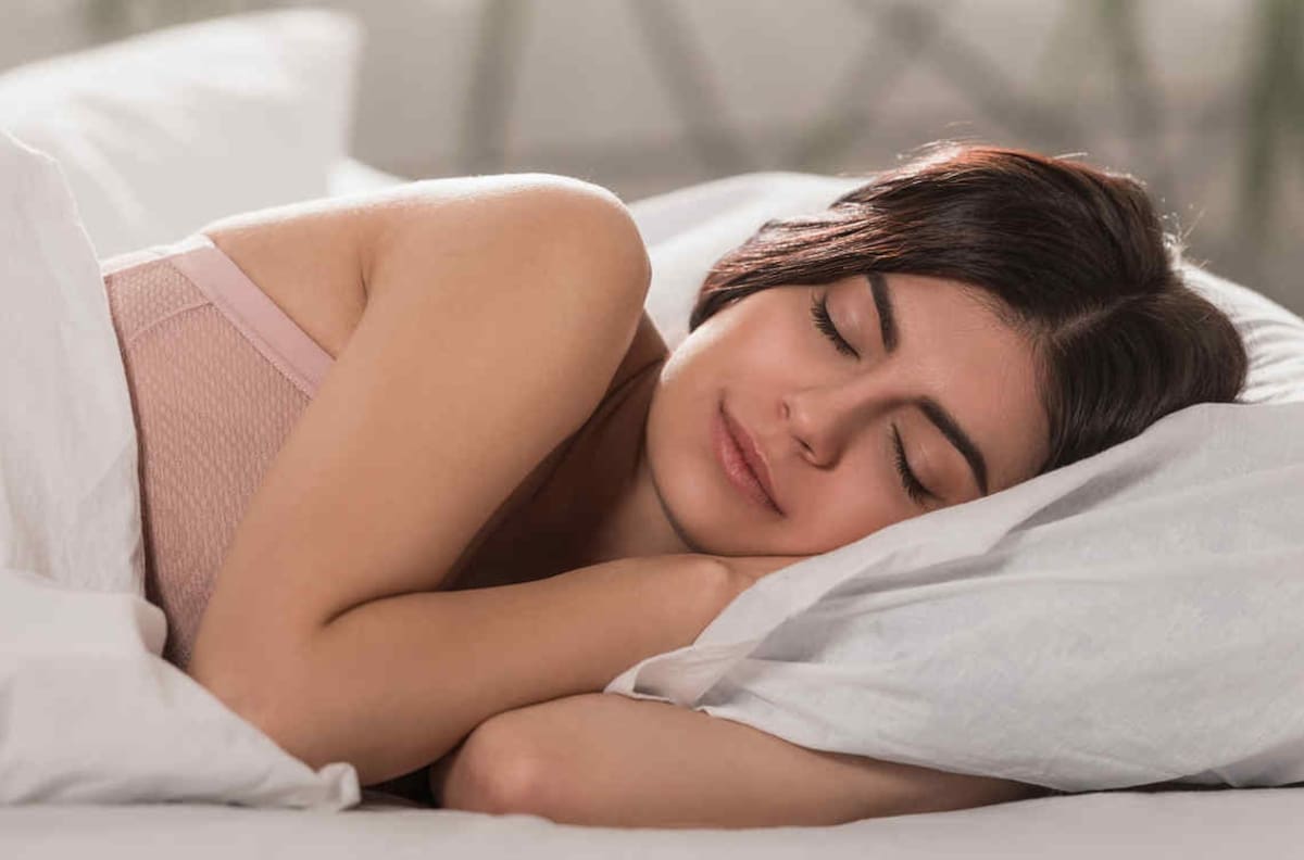 Científicos revelan cuál es el mejor horario para acostarse a dormir y evitar problemas cardíacos