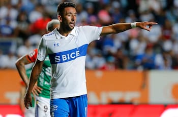 Aseguran que Mauricio Isla está entrenando con Universidad Católica a la espera de su fichaje