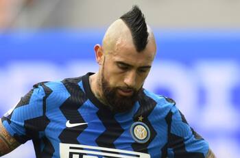 Inter se refuerza con exvolante del AC Milán y le mete presión a Arturo Vidal