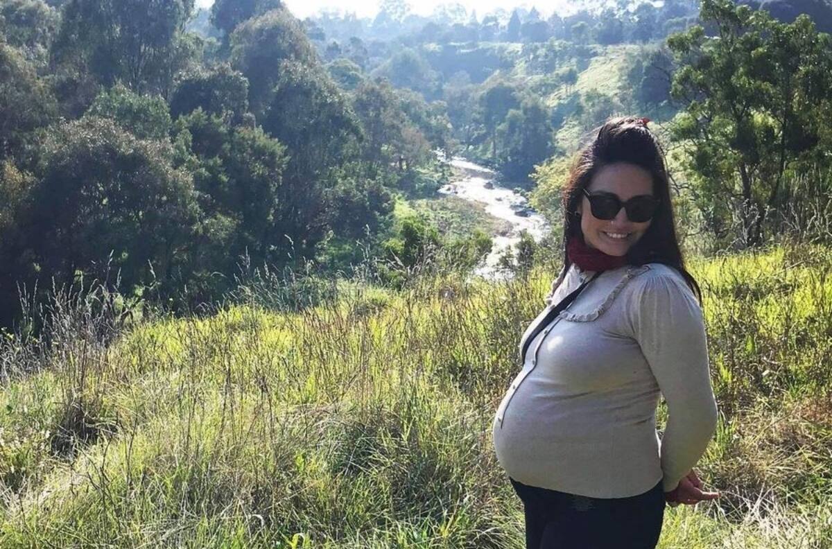 Ximena Abarca anunció el nacimiento de su bebe con tierno mensaje: "Caminando por nuevos caminos"