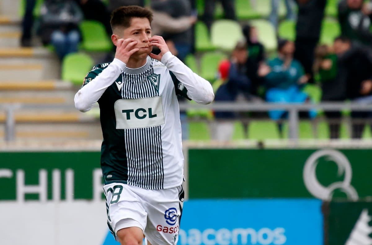 Figura de Santiago Wanderers desmintió renovación para el 2023: Quiere seguir, pero con un salario acorde a lo que se ganó en la cancha