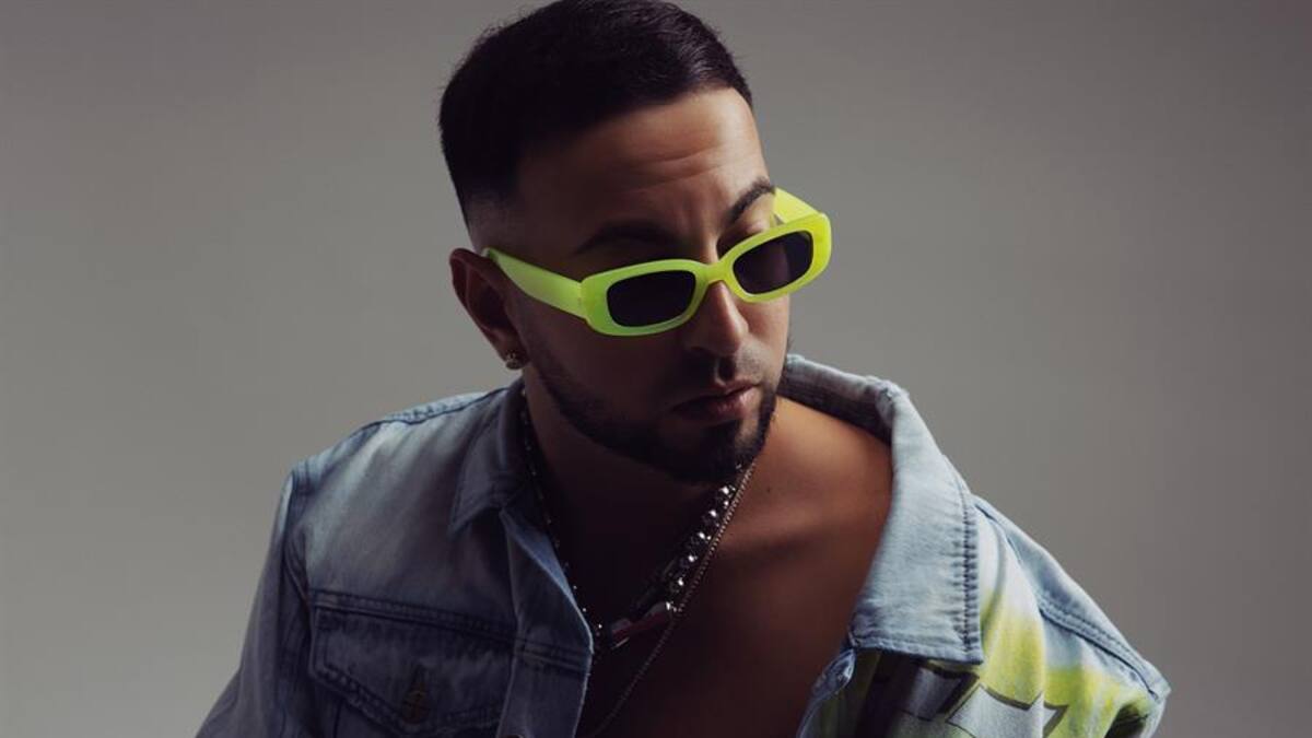 Justin Quiles sorprendió con el lanzamiento de su nuevo sencillo "Jeans"