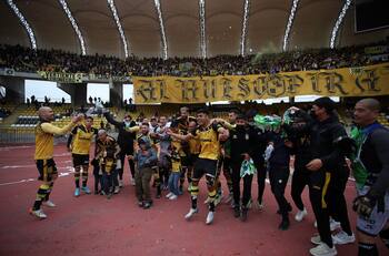 A lo Jaime Valdés: La "tocada de oreja" de Joe Abrigo a los hinchas de Deportes La Serena tras el triunfo de Coquimbo Unido