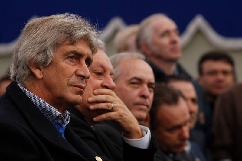 en la inauguración de la escultura de Fernando Riera. Foto: Aton.