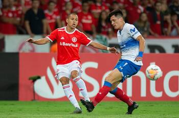 Parot y la UC en Libertadores: "Fueron derrotas duras, un balde de agua fría"