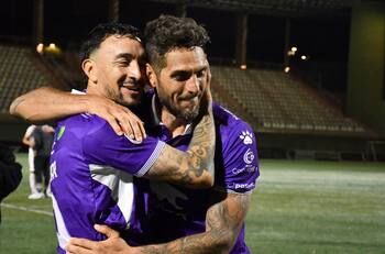 Competencia para Joaquín Larrivey: Deportes Concepción trae a recordado goleador para su retorno a Primera