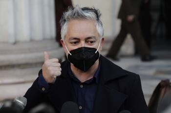 VIDEO | "Me parece conveniente": Baradit se refirió a agresión que sufrieron constituyentes de RN