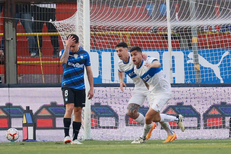 Los cruzados golearon a Huachipato.