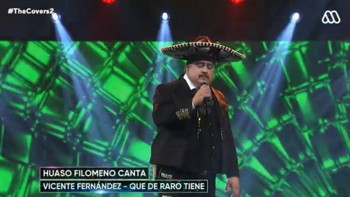 "Mi cabeza está allá": Huaso Filomeno se emocionó y dedicó su presentación en "The Covers 2" a su familia en el sur