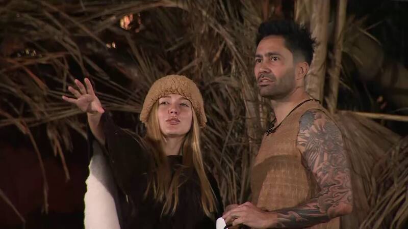 contó más detalles de sus marcas en la piel.