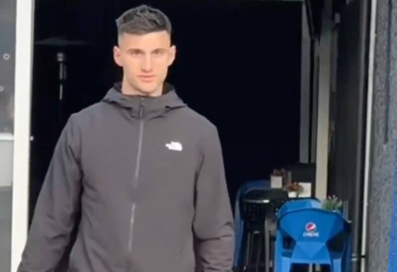 Se realizó los exámenes médicos antes de firmar por la U.