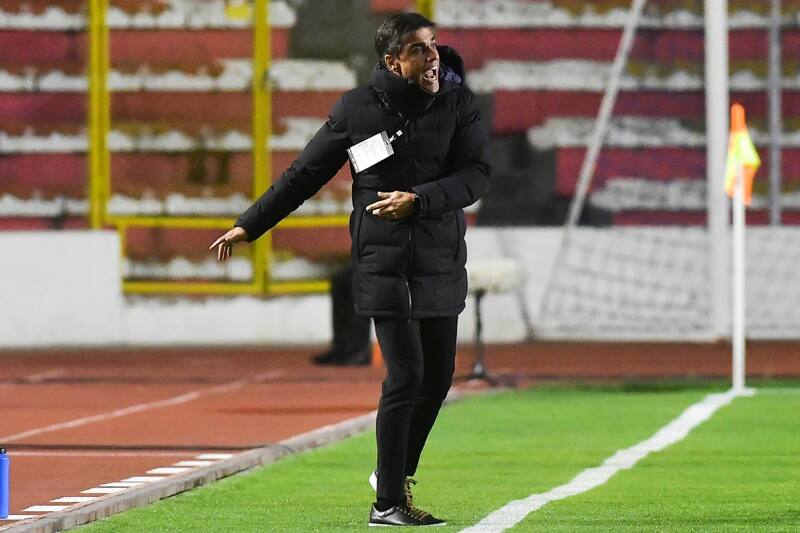 vive horas claves para definir su continuidad en Huachipato