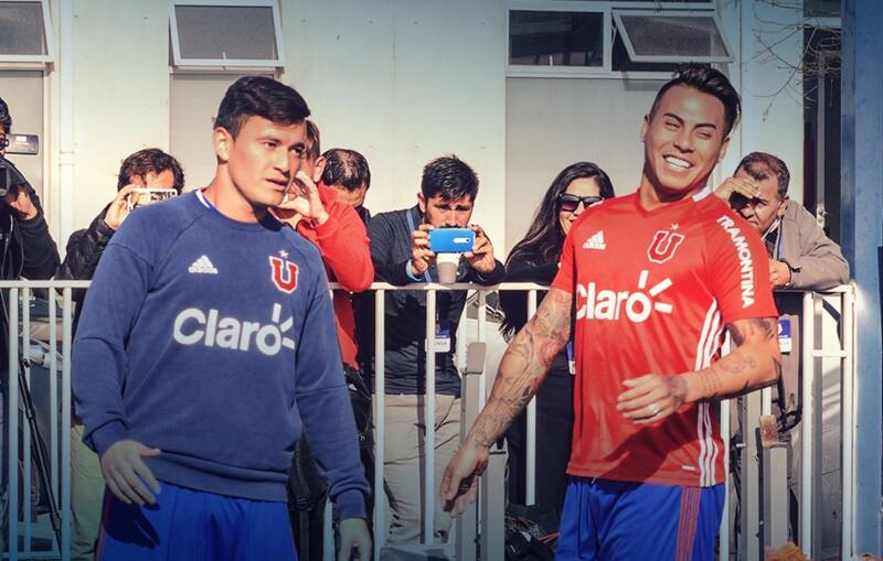 y Charles Aránguiz fueron emplazados por ídolo de la U.