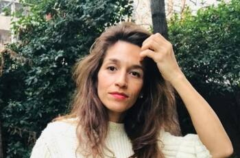 "Fin de semana de mamá e hijita regalona": Lorena Capetillo comparte bellas imágenes de su distendido fin de semana en la playa