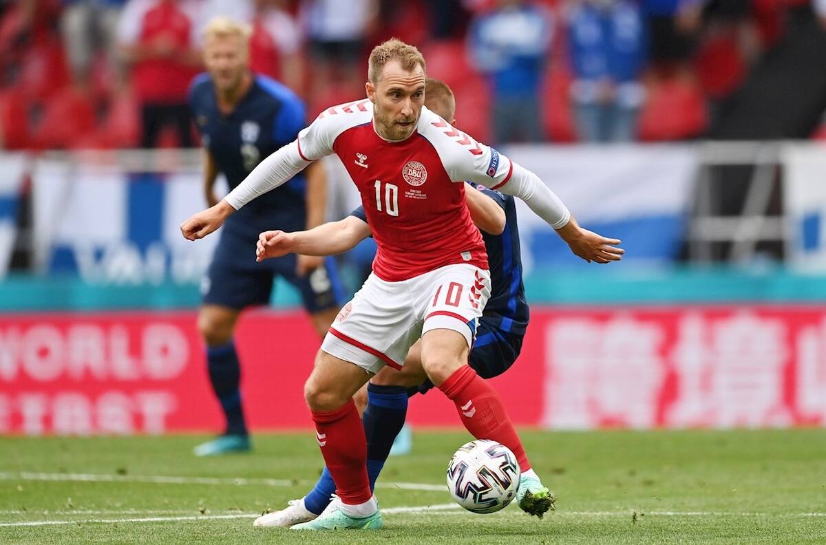 UEFA informó que Christian Eriksen fue trasladado al hospital y se encuentra estabilizado