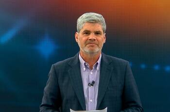 Guarello lapidó a los candidatos a la presidencia de la ANFP: "Uno que ha improvisado y el otro significa la arremetida de los representantes"